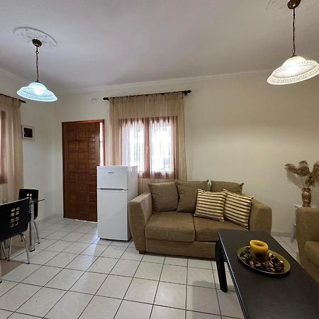 Aura Apartment Офриніо Екстер'єр фото